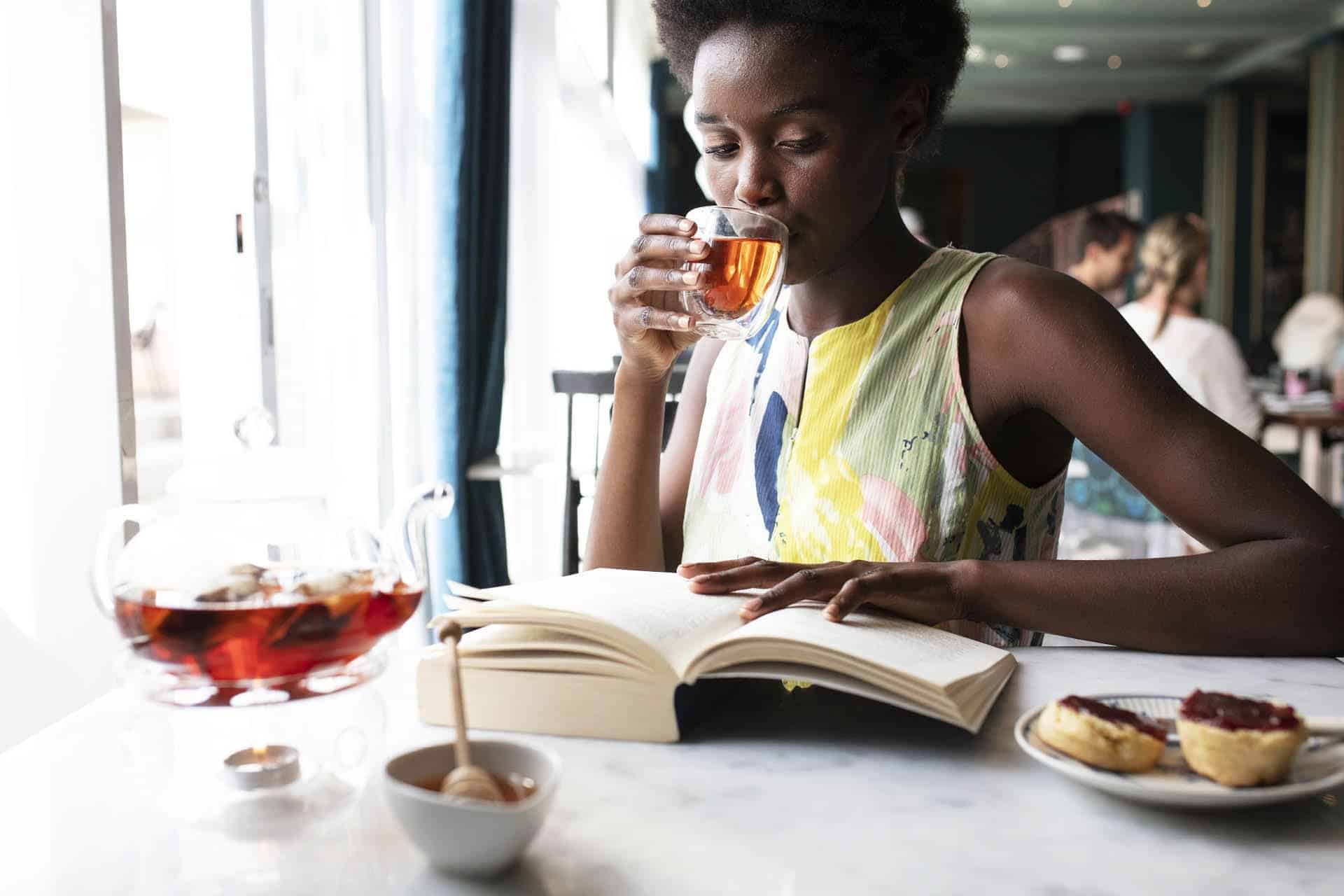 Support healthy, glowing skin with Carmién Rooibos teabags